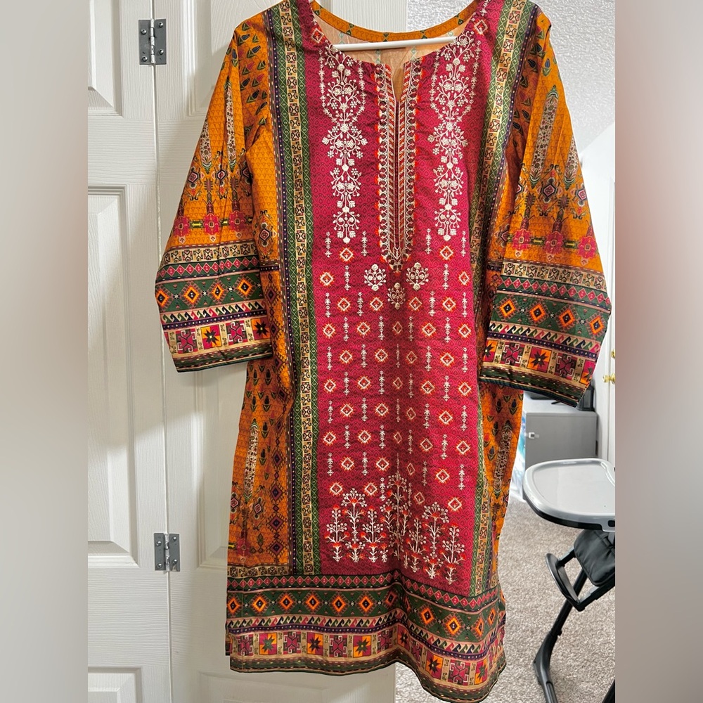 Pakistani Indian lawn/cotton embroidered dress